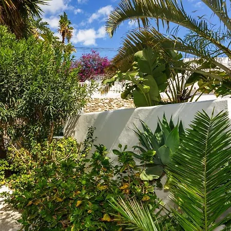 Villa Caleta With Private Pool By Costarentals - Ref 196