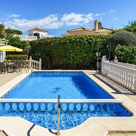 Villa Caleta With Private Pool By Costarentals - Ref 196